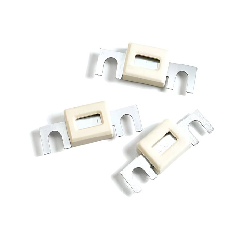 How do auto fuses accurately respond to overcurrent within milliseconds to avoid cascading damage to electrical systems?